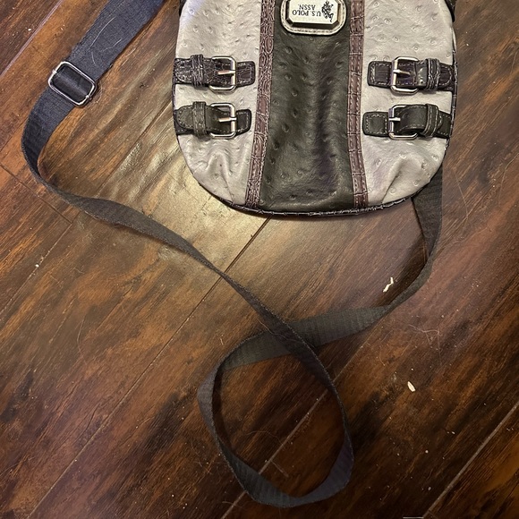 Grey Purse Almost-new - Picture 2 of 4